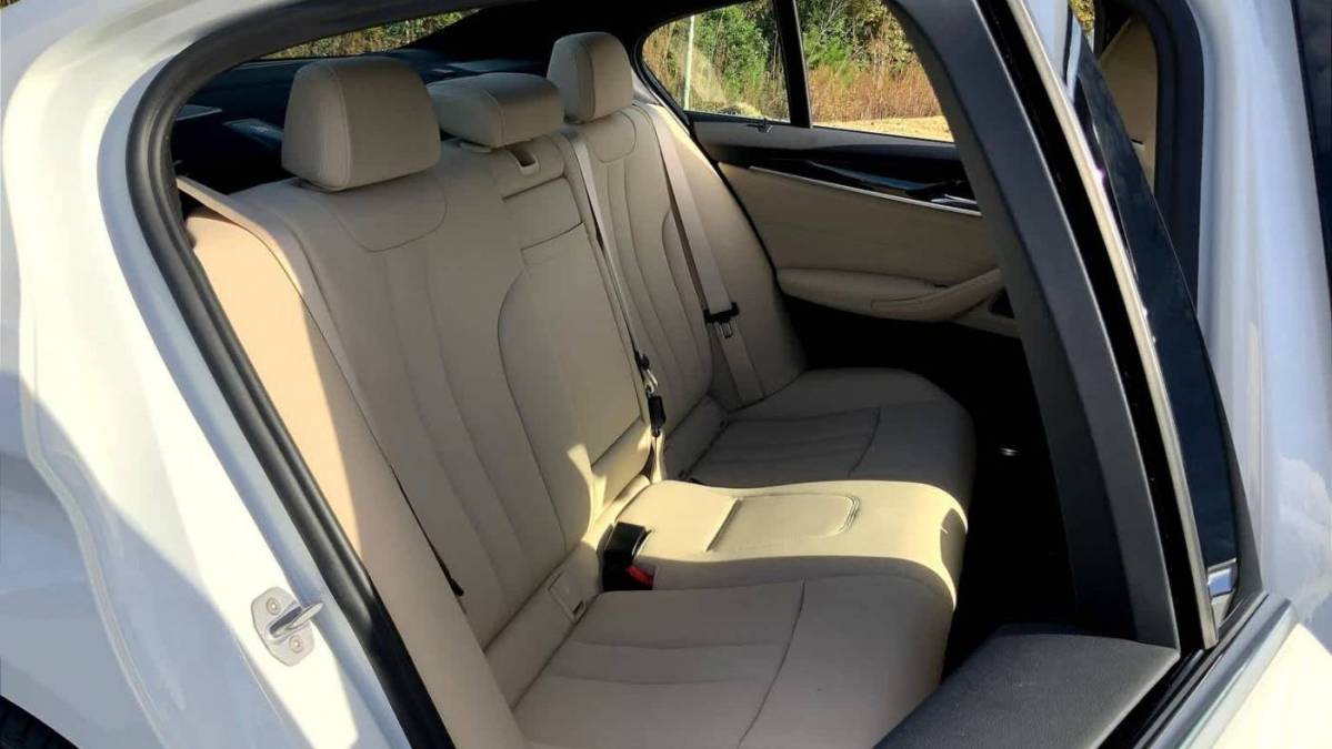 2019 BMW 5 Series WBAJA9C57KB392637