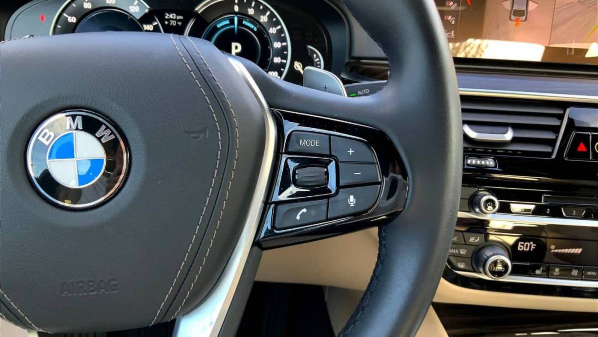 2019 BMW 5 Series WBAJA9C57KB392637