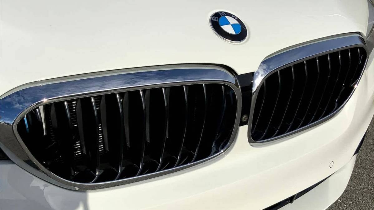 2019 BMW 5 Series WBAJA9C57KB392637
