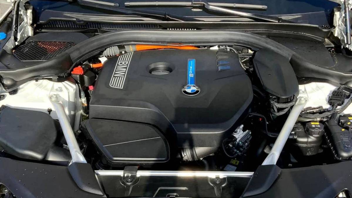 2019 BMW 5 Series WBAJA9C57KB392637