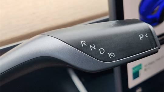 2019 Tesla Model 3 5YJ3E1EA5KF208305