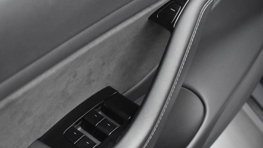 2018 Tesla Model 3 5YJ3E1EB0JF145749