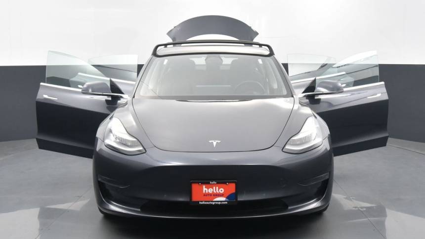 2018 Tesla Model 3 5YJ3E1EB0JF145749
