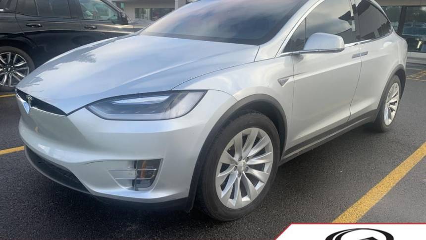 2016 Tesla Model X 5YJXCBE23GF017687