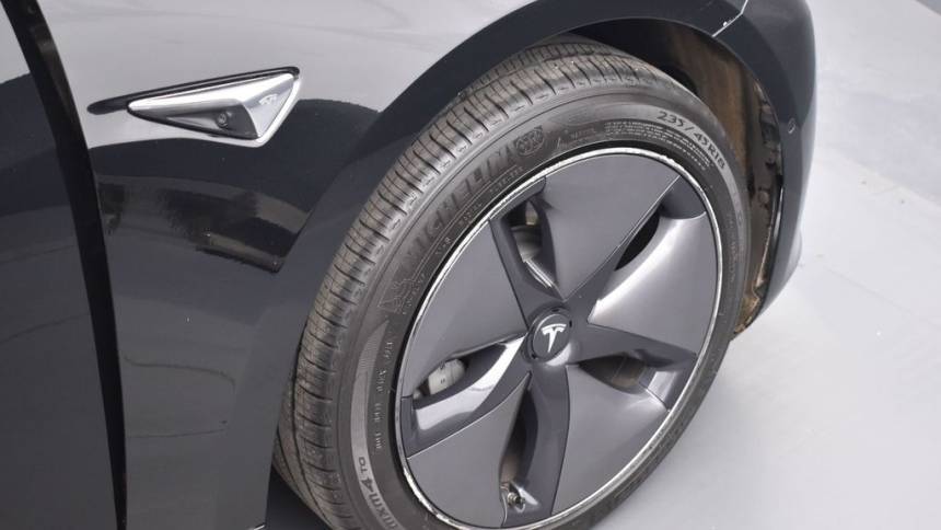 2018 Tesla Model 3 5YJ3E1EA2JF172703