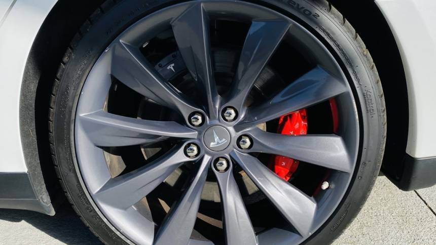 2015 Tesla Model S 5YJSA1E48FF115706