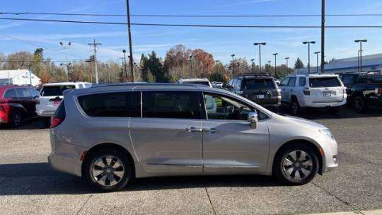 2018 Chrysler Pacifica Hybrid 2C4RC1N7XJR172618