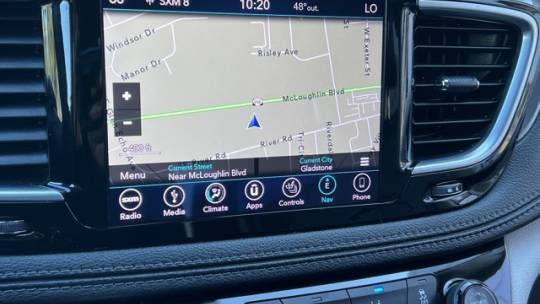 2018 Chrysler Pacifica Hybrid 2C4RC1N7XJR172618
