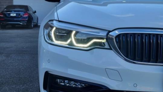 2018 BMW 5 Series WBAJA9C55JB034404