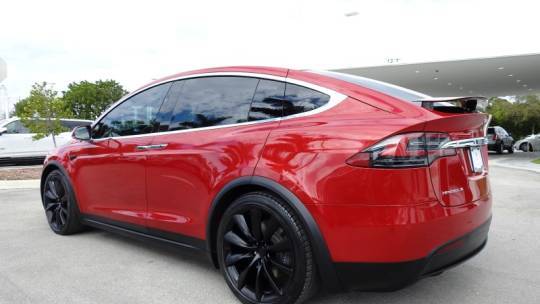 2018 Tesla Model X 5YJXCBE28JF112821