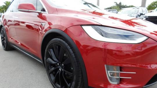 2018 Tesla Model X 5YJXCBE28JF112821