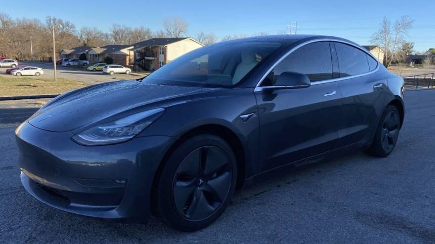 2018 Tesla Model 3 5YJ3E1EB8JF096090