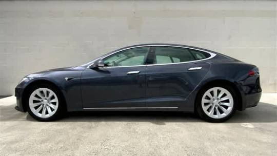 2018 Tesla Model S 5YJSA1E20JF278390