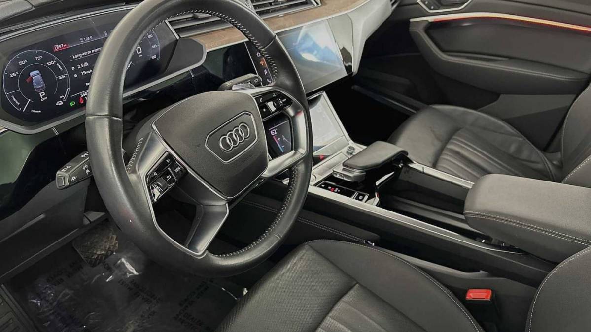 2019 Audi e-tron WA1LAAGE1KB022981