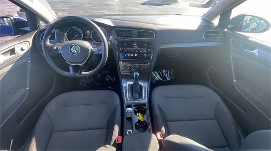 2019 Volkswagen e-Golf WVWKR7AU4KW909335