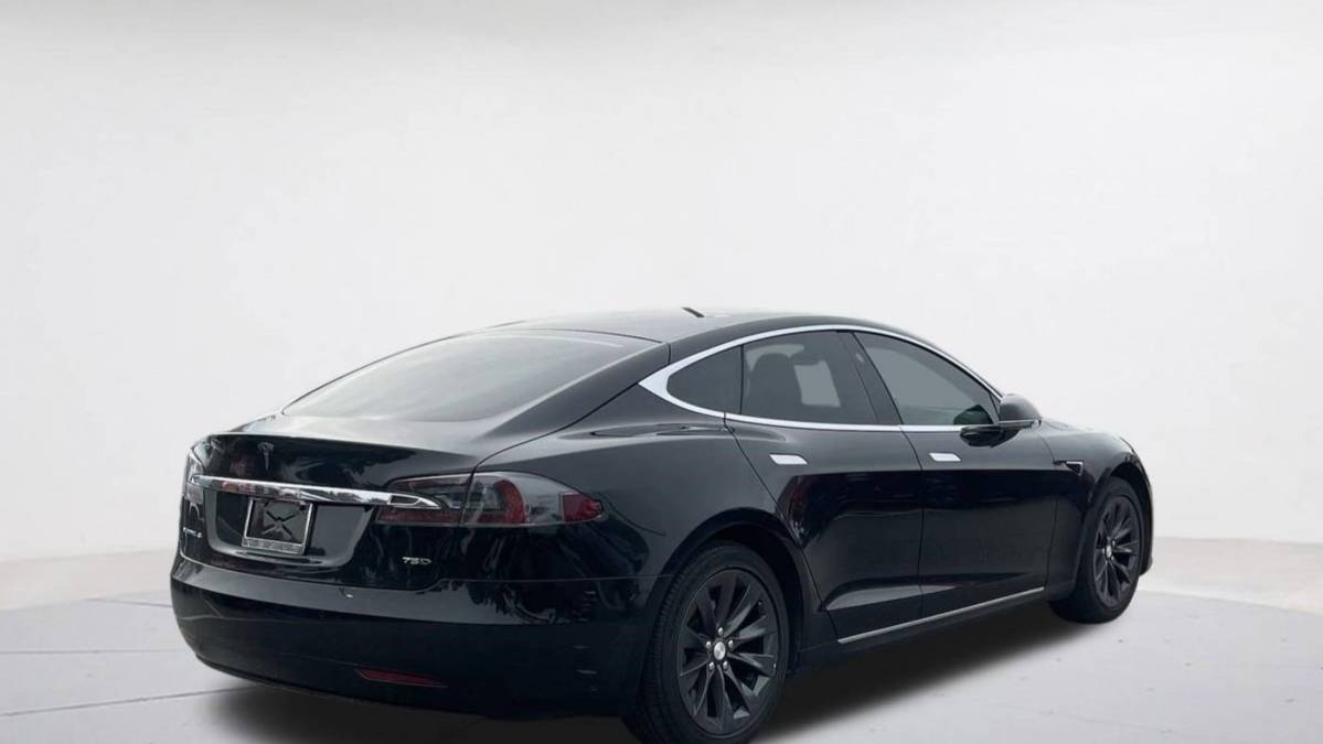 2018 Tesla Model S 5YJSA1E23JF288010
