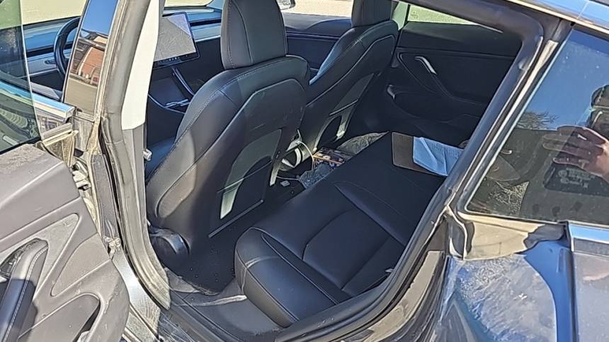 2019 Tesla Model 3 5YJ3E1EB7KF364709