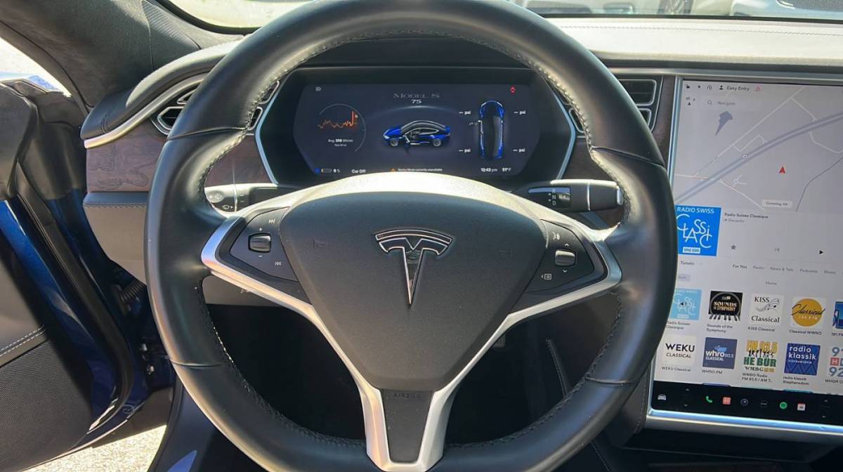 2017 Tesla Model S 5YJSA1E10HF214514