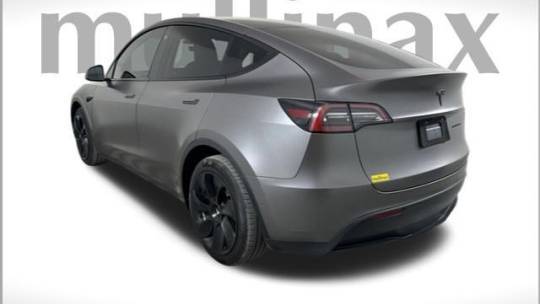 2021 Tesla Model Y 5YJYGDEE3MF196131