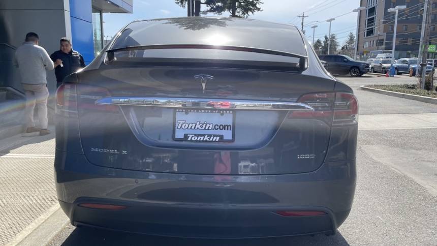 2017 Tesla Model X 5YJXCDE29HF065496