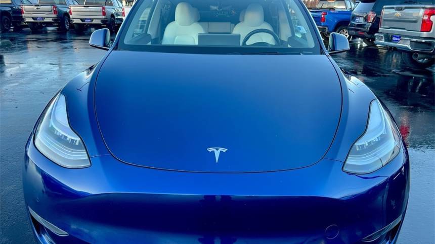 2020 Tesla Model Y 5YJYGDEE7LF060020