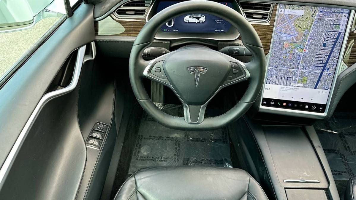 2016 Tesla Model S 5YJSA1E23GF132056