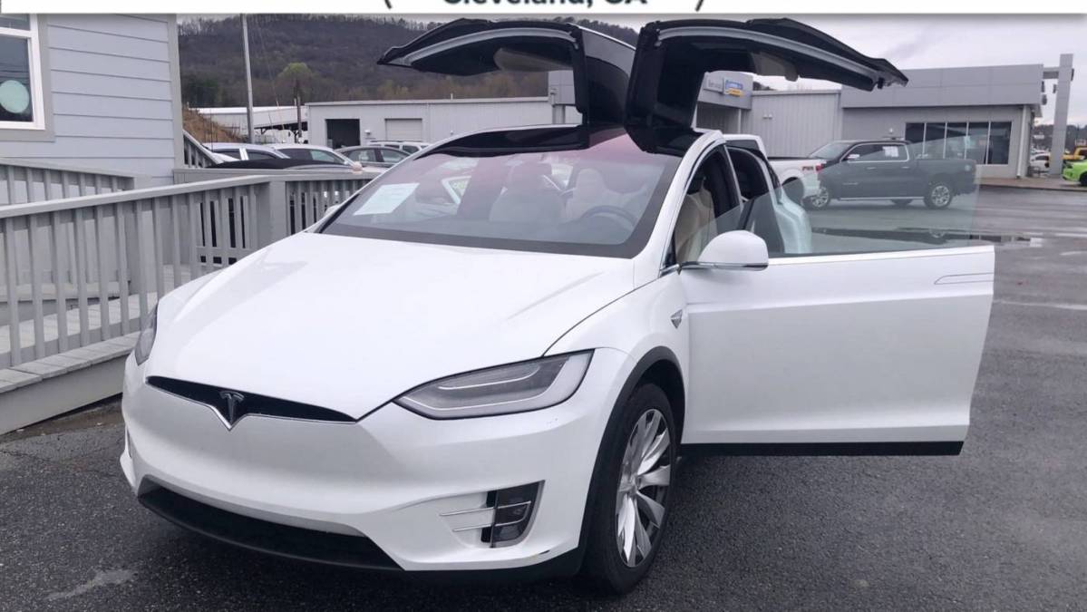 2020 Tesla Model X 5YJXCDE44LF241414