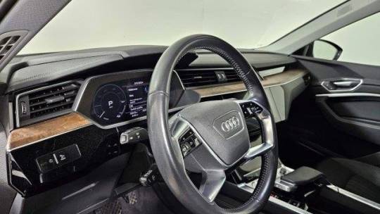 2020 Audi e-tron WA12ABGE7LB033079