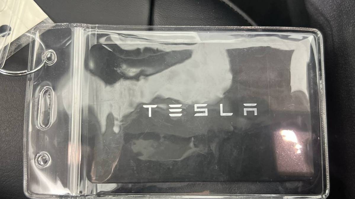 2018 Tesla Model 3 5YJ3E1EA7JF004667