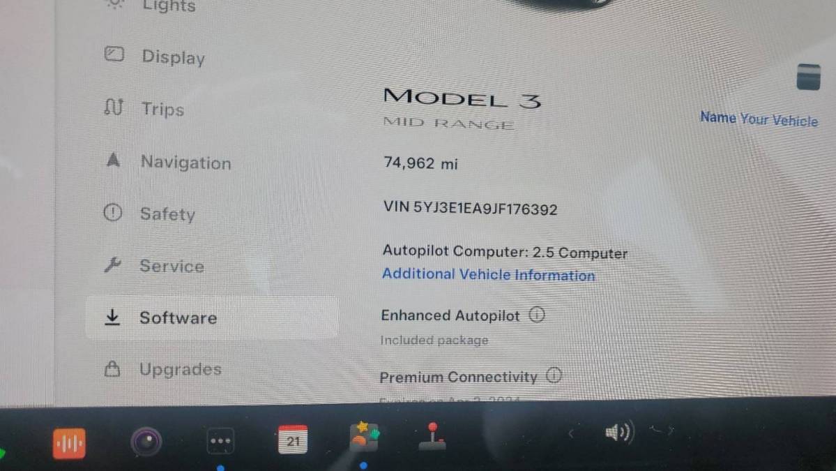 2018 Tesla Model 3 5YJ3E1EA9JF176392