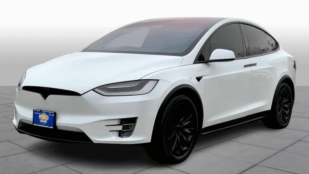 2017 Tesla Model X 5YJXCBE45HF044330