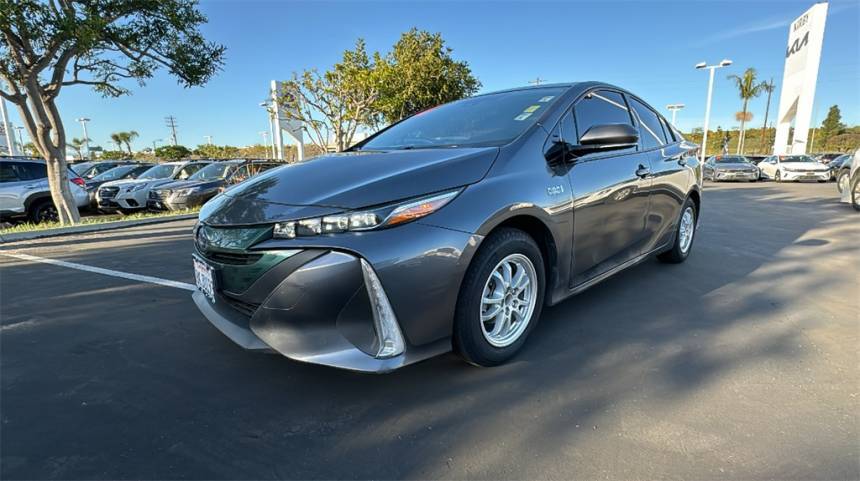 2019 Toyota Prius Prime JTDKARFP1K3109261