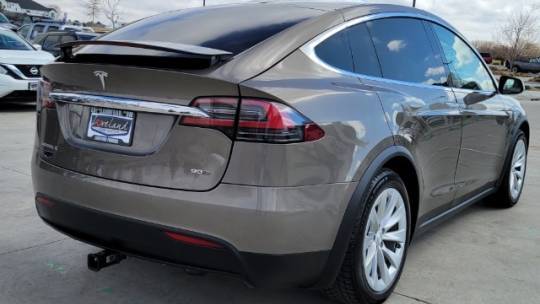 2016 Tesla Model X 5YJXCBE24GF018766