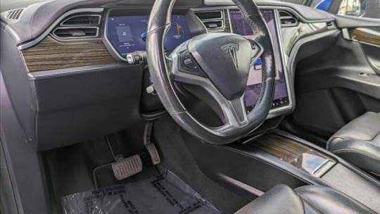 2016 Tesla Model X 5YJXCBE24GF002423