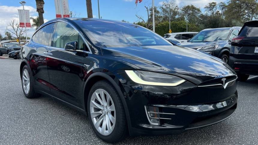 2017 Tesla Model X 5YJXCDE28HF053758