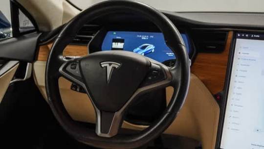 2018 Tesla Model S 5YJSA1E25JF278479