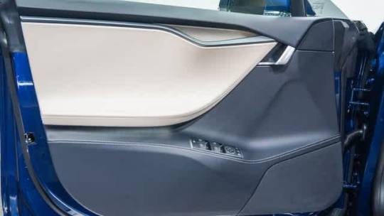 2018 Tesla Model S 5YJSA1E25JF278479