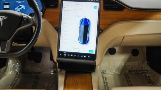 2018 Tesla Model S 5YJSA1E25JF278479