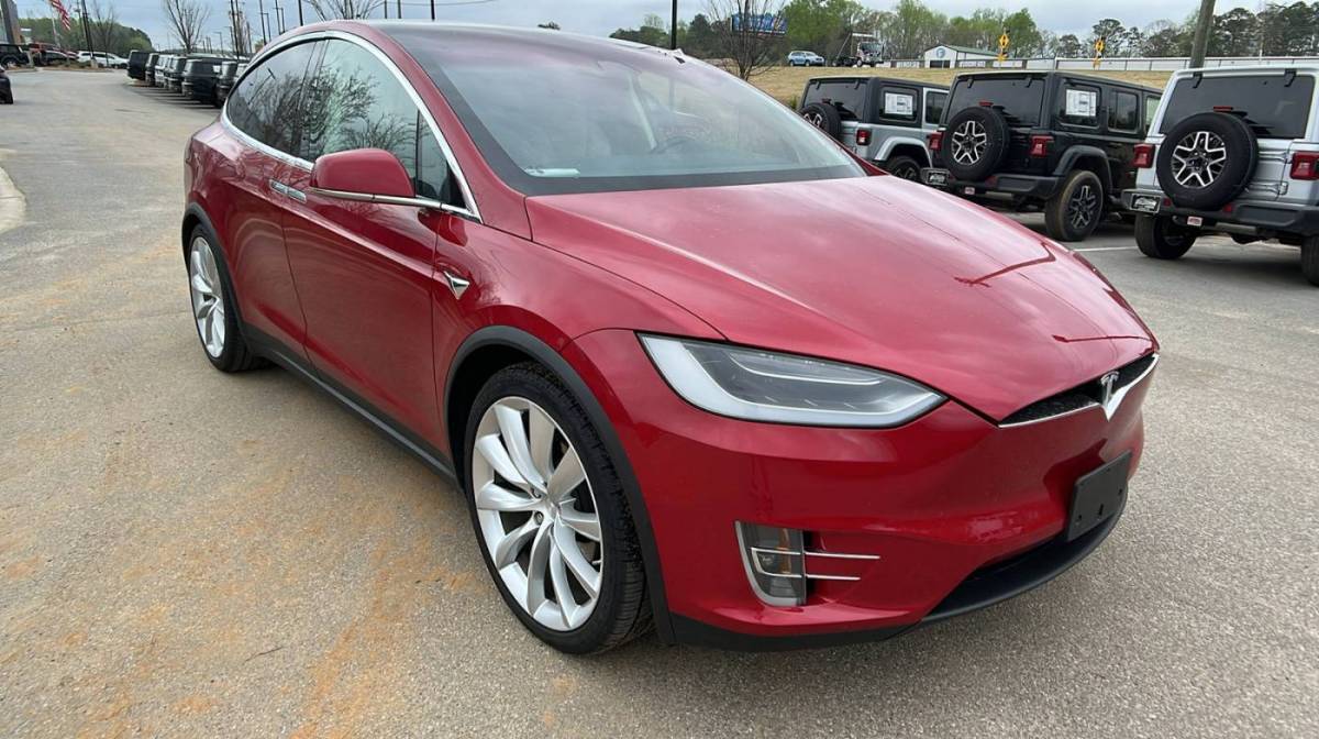 2017 Tesla Model X 5YJXCDE24HF046225