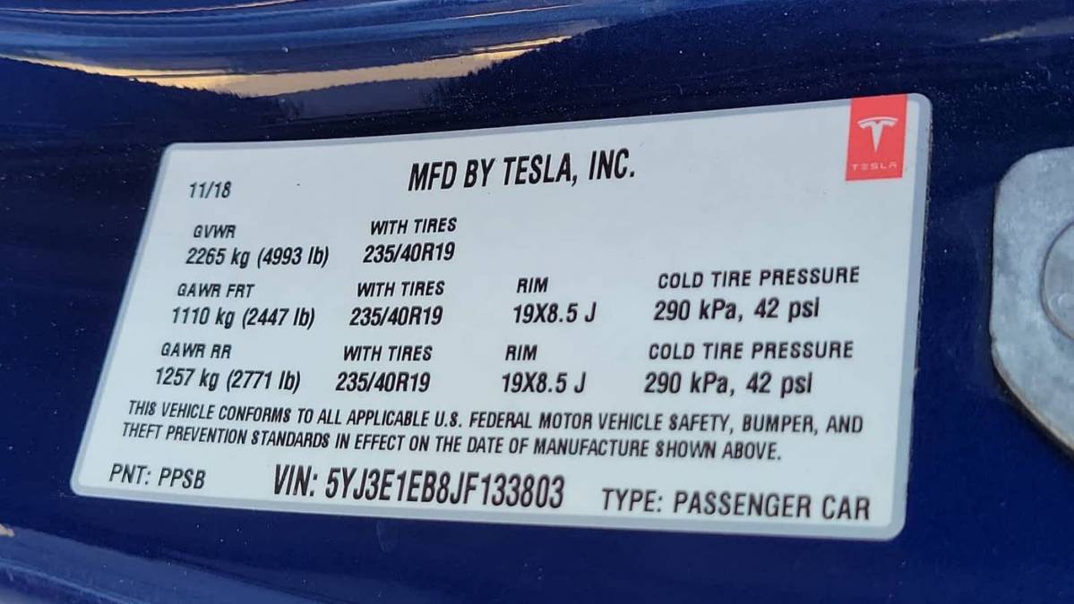 2018 Tesla Model 3 5YJ3E1EB8JF133803