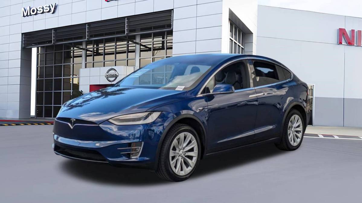 2018 Tesla Model X 5YJXCAE20JF114153