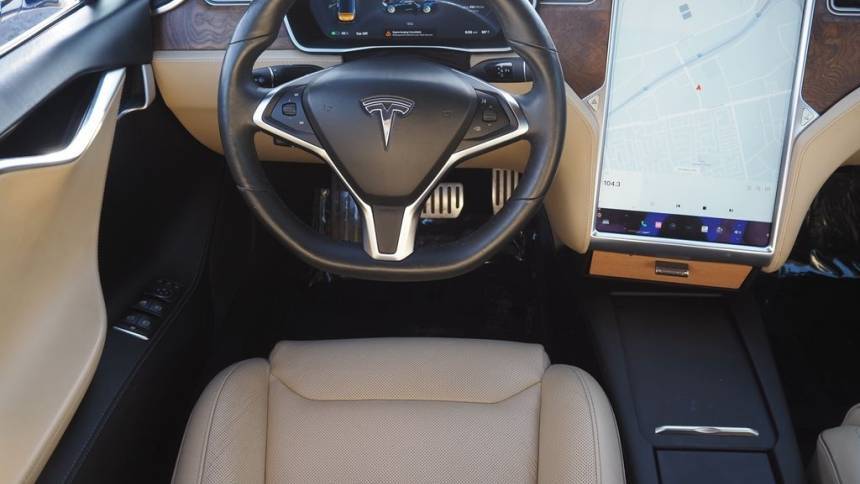 2016 Tesla Model S 5YJSA1E48GF161604