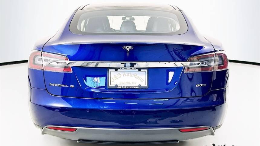 2016 Tesla Model S 5YJSA1E25GF134746