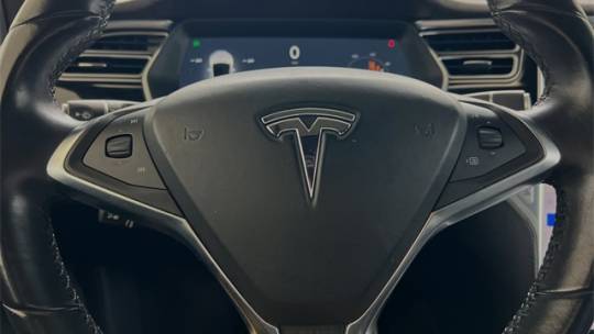 2016 Tesla Model X 5YJXCBE22GF013209