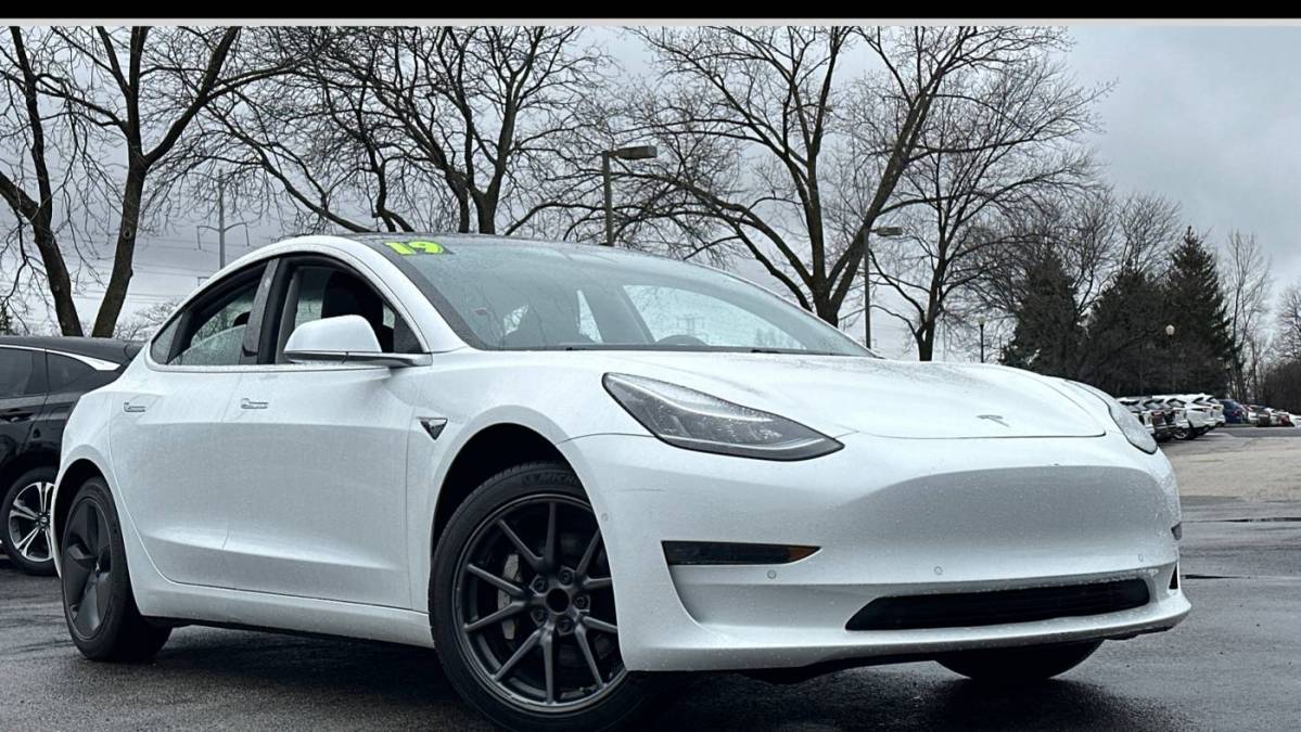2019 Tesla Model 3 5YJ3E1EA3KF412231