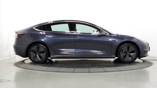 2019 Tesla Model 3 5YJ3E1EB3KF205556