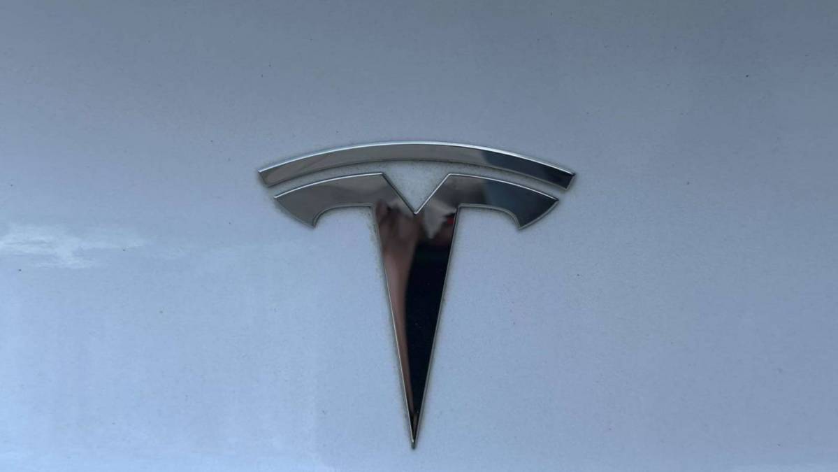 2019 Tesla Model 3 5YJ3E1EB1KF493545
