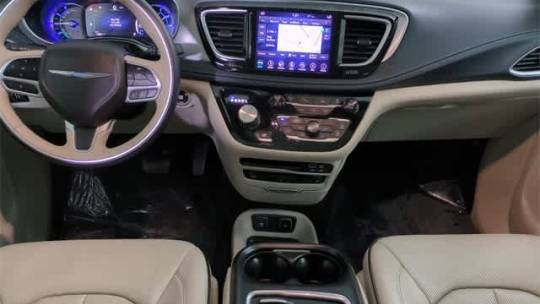 2018 Chrysler Pacifica Hybrid 2C4RC1N75JR229341