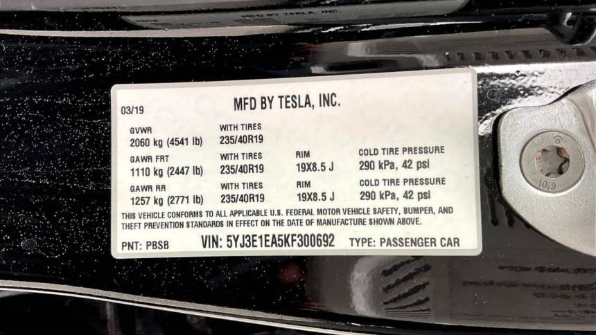 2019 Tesla Model 3 5YJ3E1EA5KF300692