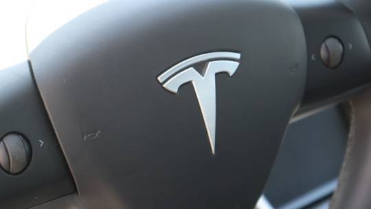 2018 Tesla Model 3 5YJ3E1EA2JF057793